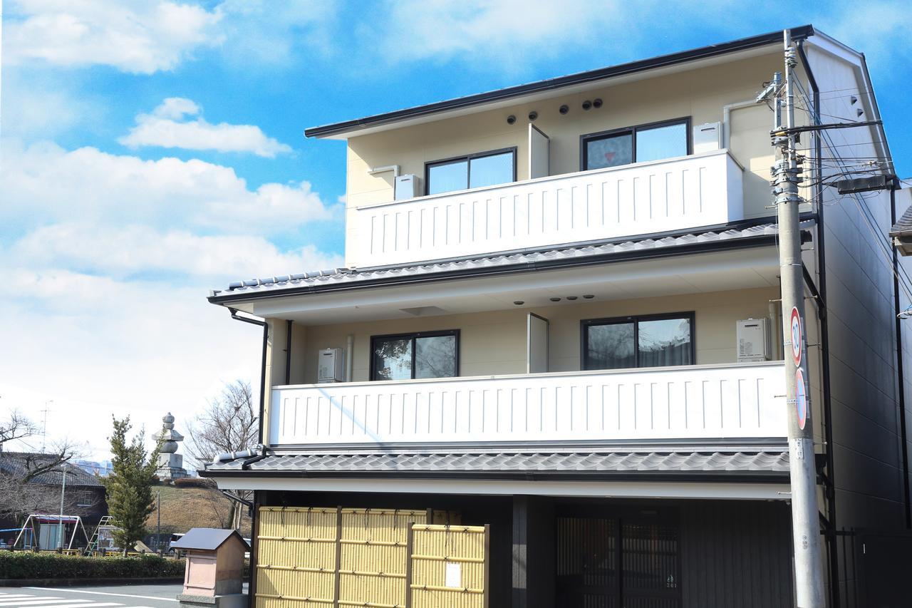 Kamon Inn Higashiyama Shichijo Киото Экстерьер фото